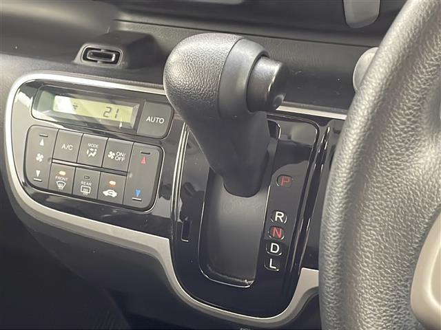 Ｎ－ＢＯＸ Ｇ・Ｌパッケージ　純正ナビ　バックカメラ　ＥＴＣ　純正フロアマット　純正ドアバイザー　スペアキー（15枚目）