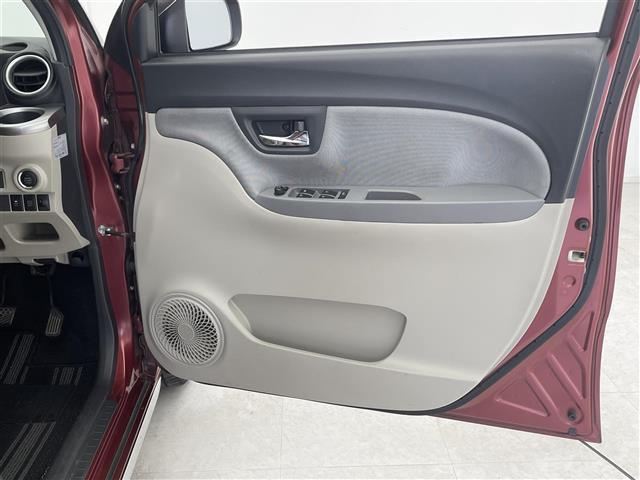 キャスト スタイルＸ　横滑り防止装置　社外オーディオ（ＦＭ／ＡＭ）　スマートキー　ハロゲンヘッドライト　エンジンプッシュスタート　電動格納ミラー　純正サイドバイザー　純正フロアマット　Ｗエアバッグ（15枚目）