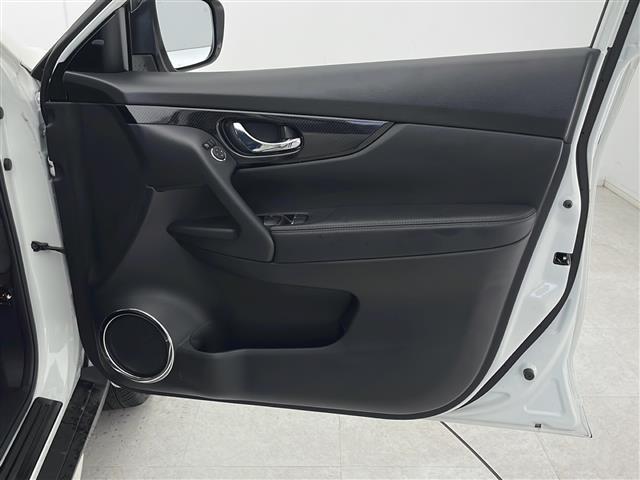 エクストレイル ２０Ｘｉ　社外ナビ　ＡＭ／ＦＭ／ＣＤ／ＤＶＤ／ＳＤ／ＵＳＢ／ＢＴ　フルセグＴＶ　アラウンドビューカメラ　プロパイロット　レーンキープアシスト　エマージェンシーブレーキ　パワーバックドア　シートヒーター（22枚目）