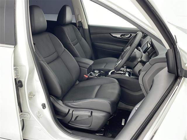 エクストレイル ２０Ｘｉ　社外ナビ　ＡＭ／ＦＭ／ＣＤ／ＤＶＤ／ＳＤ／ＵＳＢ／ＢＴ　フルセグＴＶ　アラウンドビューカメラ　プロパイロット　レーンキープアシスト　エマージェンシーブレーキ　パワーバックドア　シートヒーター（23枚目）