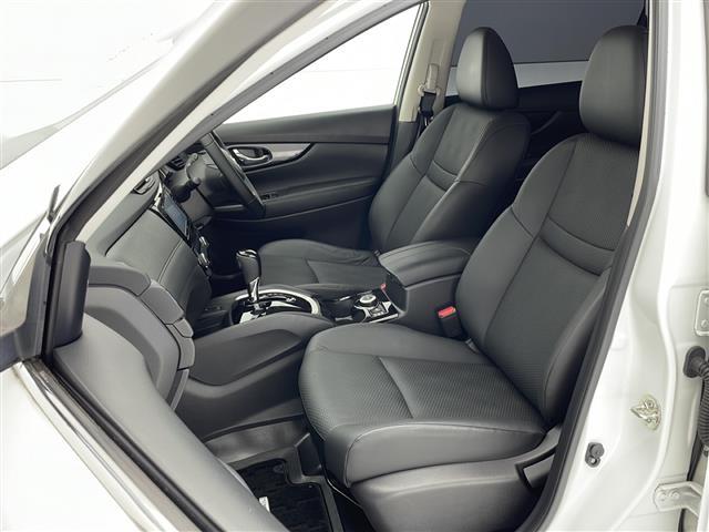 エクストレイル ２０Ｘｉ　社外ナビ　ＡＭ／ＦＭ／ＣＤ／ＤＶＤ／ＳＤ／ＵＳＢ／ＢＴ　フルセグＴＶ　アラウンドビューカメラ　プロパイロット　レーンキープアシスト　エマージェンシーブレーキ　パワーバックドア　シートヒーター（25枚目）