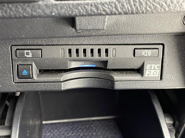 アルファード ２．５Ｓ　Ｃパッケージ　純正ディスプレイオーディオ　フルセグＴＶ　モデリスタエアロ　フリップダウンモニター　レーダークルーズコントロール　プリクラッシュセーフティ　レーンキープアシスト　バックカメラ　クリアランスソナー（6枚目）