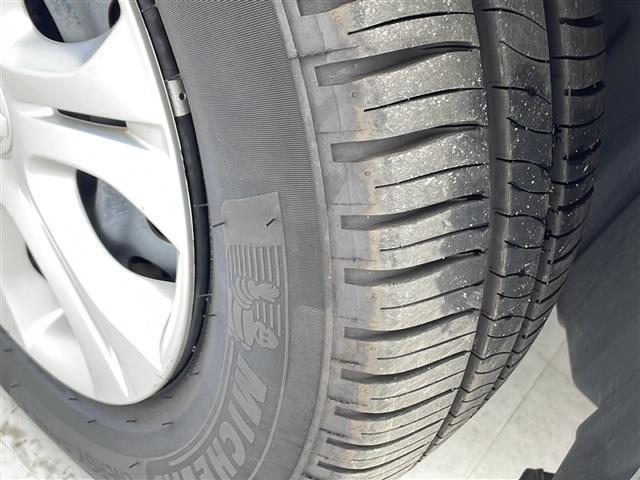 ノート 　純正ナビ　衝突軽減ブレーキ　車線逸脱警報　クリアランスソナー　全方位カメラ　オートライト　ＥＴＣ　電動格納ミラー　フロアマット　ステアリングスイッチ　スマートキー　スタートボタン（40枚目）