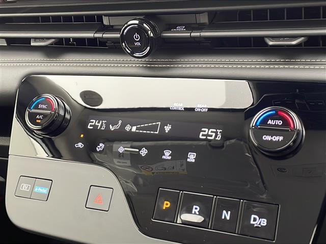 セレナ ｅ－パワー　ハイウェイスターＶ　フリップダウンモニター　デジタルインナーミラー　ワイヤレス充電　ＨＤＭＩ　ブラインドスポットモニター　衝突被害軽減システム　レーンキープアシスト　コーナーセンサー　レーダークルーズコントロール（18枚目）