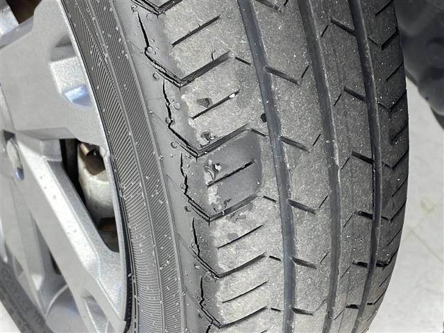 タフト Ｇターボ　衝突軽減ブレーキ　レーンキープアシスト　レーダークルーズコントロール　純正ＳＤナビ　ガラスルーフ　ルーフレール　スマートキー　シートヒーター　ＬＥＤヘッドライト　純正フロアマット（39枚目）