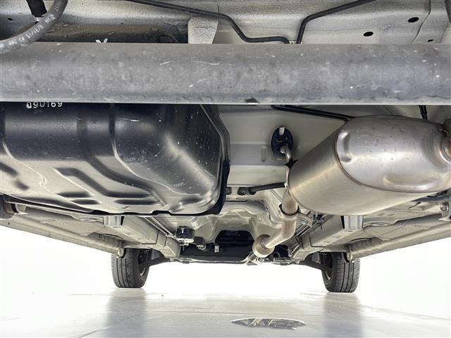 スペーシア Ｇリミテッド　ステアリングリモコン　電動パワースライドドア　電動格納ミラー　バイザーミラー　　フラットシート（41枚目）