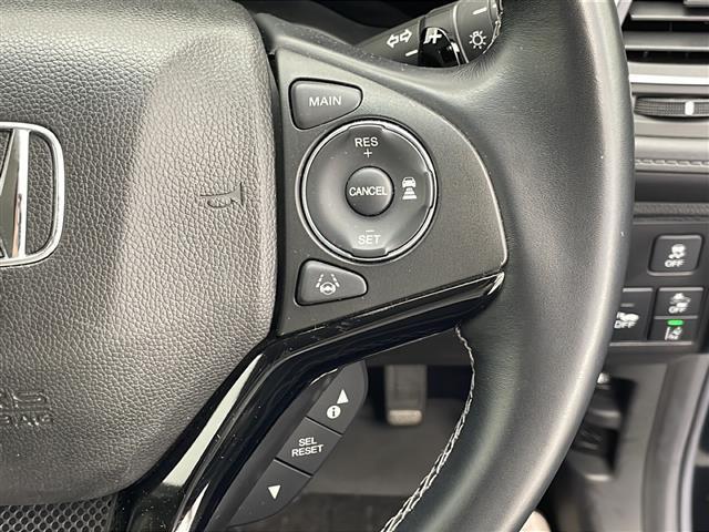 ヴェゼル ハイブリッドZ・ホンダセンシング 禁煙車 ホンダセンシング 純正9インチナビ BT/CD/DVD/TV ステアリングスイッチ オートライト オートワイパー スマートキーFシートヒーター 純正AW LEDライト パドルシフト(15枚目)