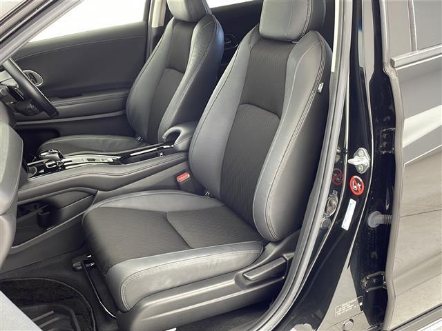 ヴェゼル ハイブリッドZ・ホンダセンシング 禁煙車 ホンダセンシング 純正9インチナビ BT/CD/DVD/TV ステアリングスイッチ オートライト オートワイパー スマートキーFシートヒーター 純正AW LEDライト パドルシフト(26枚目)