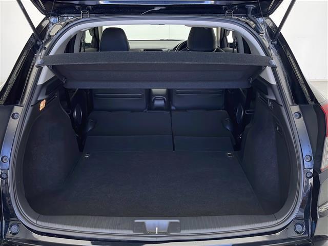 ヴェゼル ハイブリッドZ・ホンダセンシング 禁煙車 ホンダセンシング 純正9インチナビ BT/CD/DVD/TV ステアリングスイッチ オートライト オートワイパー スマートキーFシートヒーター 純正AW LEDライト パドルシフト(29枚目)