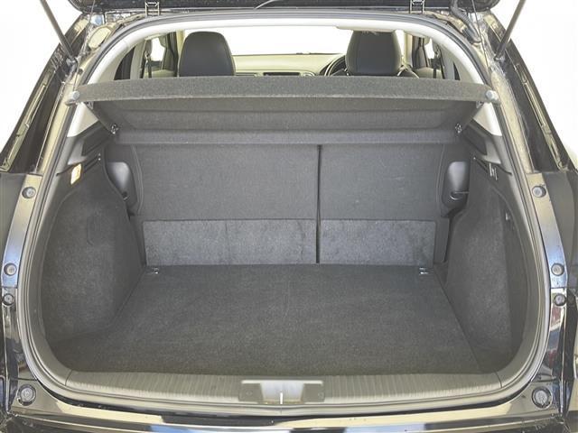 ヴェゼル ハイブリッドZ・ホンダセンシング 禁煙車 ホンダセンシング 純正9インチナビ BT/CD/DVD/TV ステアリングスイッチ オートライト オートワイパー スマートキーFシートヒーター 純正AW LEDライト パドルシフト(30枚目)