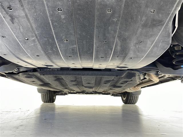 ヴェゼル ハイブリッドZ・ホンダセンシング 禁煙車 ホンダセンシング 純正9インチナビ BT/CD/DVD/TV ステアリングスイッチ オートライト オートワイパー スマートキーFシートヒーター 純正AW LEDライト パドルシフト(42枚目)