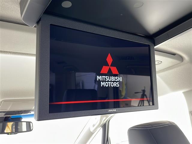 デリカD:5 ブラックエディション 衝突軽減ブレーキ レーンキープアシスト レーダークルーズコントロール 社外メモリナビ フリップダウンモニター バックカメラ スマートキー アイドリングストップ LEDヘッドライト Wエアバッグ(2枚目)