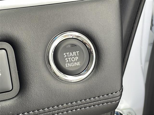 デリカD:5 ブラックエディション 衝突軽減ブレーキ レーンキープアシスト レーダークルーズコントロール 社外メモリナビ フリップダウンモニター バックカメラ スマートキー アイドリングストップ LEDヘッドライト Wエアバッグ(12枚目)