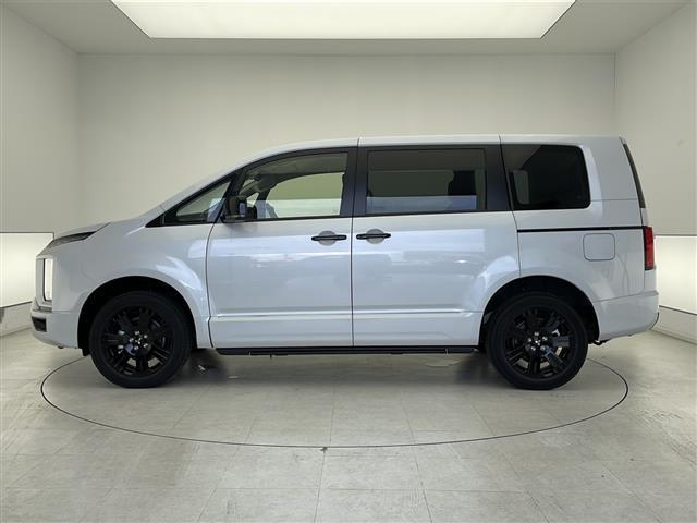 デリカD:5 ブラックエディション 衝突軽減ブレーキ レーンキープアシスト レーダークルーズコントロール 社外メモリナビ フリップダウンモニター バックカメラ スマートキー アイドリングストップ LEDヘッドライト Wエアバッグ(35枚目)