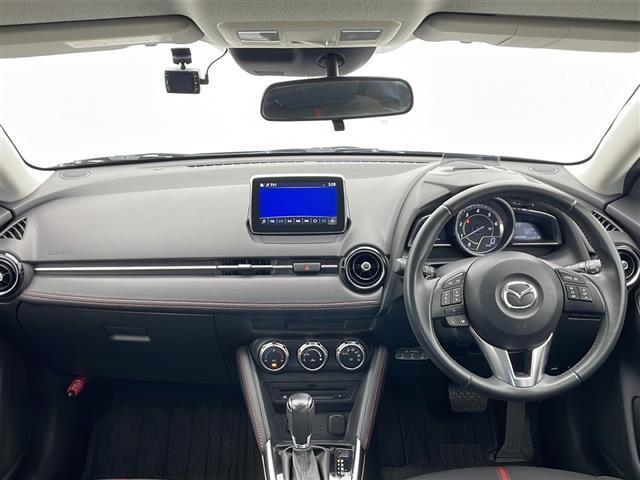 デミオ 衝突軽減ブレーキ クルーズコントロール 純正メモリナビ バックカメラ アイドリングストップ ETC ドラレコ スマートキー LEDヘッドライト 純正フロアマット W+サイド+カーテンエアバッグ(2枚目)