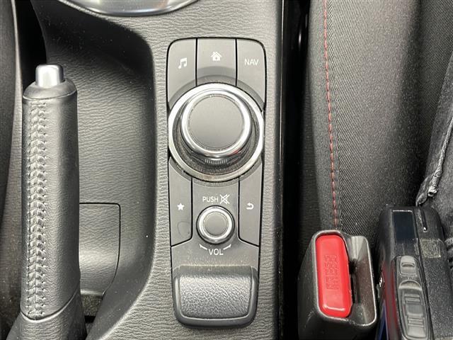 デミオ 衝突軽減ブレーキ クルーズコントロール 純正メモリナビ バックカメラ アイドリングストップ ETC ドラレコ スマートキー LEDヘッドライト 純正フロアマット W+サイド+カーテンエアバッグ(19枚目)