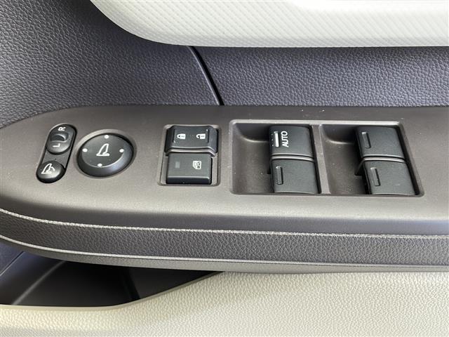 N-BOX G・EXホンダセンシング 純正ナビ AM/FM/CD/DVD/BT/USB フルセグTV レーダークルーズコントロール レーンキープアシスト 衝突被害軽減ブレーキ 両側パワスラ LEDヘッドライト ビルトインETC(23枚目)