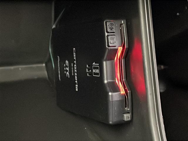 ハスラー ＪスタイルＩＩターボ　純正ディーラーナビ　フルセグＴＶ　ＣＤ　ＤＶＤ　ＢＴ　Ｃａｒｐｌａｙ　全方位カメラ　ＥＴＣ　レーダークルーズコントロール　衝突軽減ブレーキ　レーンキープアシスト　パドルシフト　コーナーセンサー（4枚目）