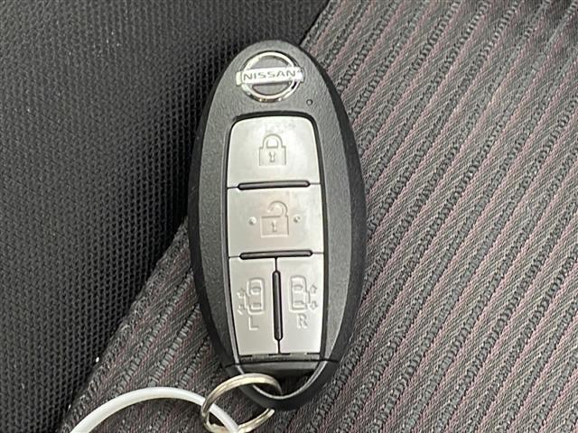 セレナ ハイウェイスター プロパイロットエディション アラウンドビューモニター 純正ビルトインETC 純正9インチSDナビ 純正フリップダウンモニター 両側パワースライライドドア(17枚目)