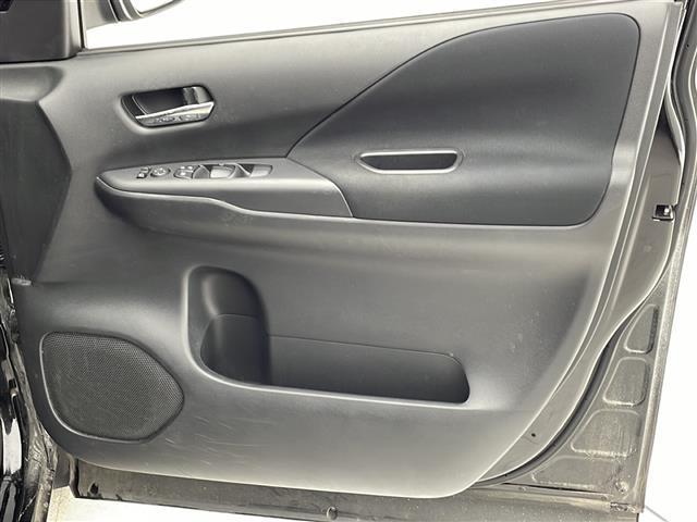 セレナ ハイウェイスター プロパイロットエディション アラウンドビューモニター 純正ビルトインETC 純正9インチSDナビ 純正フリップダウンモニター 両側パワースライライドドア(23枚目)