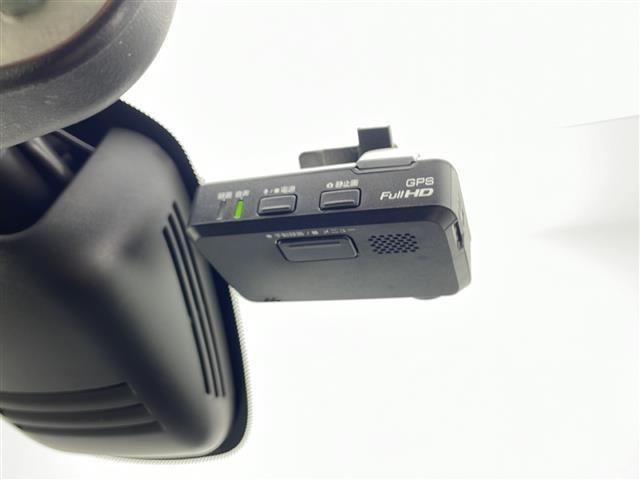 セレナ ハイウェイスター 25thスペシャルセレクションB アラウンドビューモニター 純正SDナビ 社外フリップダウンモニター 純正ドアバイザー 両側PSドア HDMI ISOFIX(6枚目)