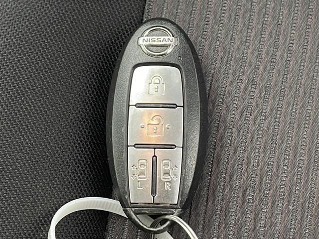 セレナ ハイウェイスター 25thスペシャルセレクションB アラウンドビューモニター 純正SDナビ 社外フリップダウンモニター 純正ドアバイザー 両側PSドア HDMI ISOFIX(19枚目)