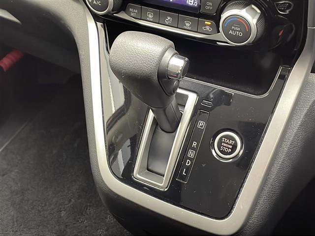 セレナ ハイウェイスター 25thスペシャルセレクションB アラウンドビューモニター 純正SDナビ 社外フリップダウンモニター 純正ドアバイザー 両側PSドア HDMI ISOFIX(21枚目)