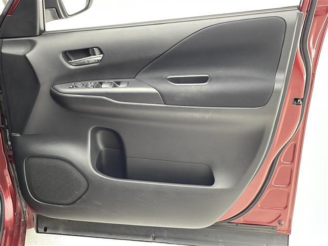 セレナ ハイウェイスター 25thスペシャルセレクションB アラウンドビューモニター 純正SDナビ 社外フリップダウンモニター 純正ドアバイザー 両側PSドア HDMI ISOFIX(24枚目)