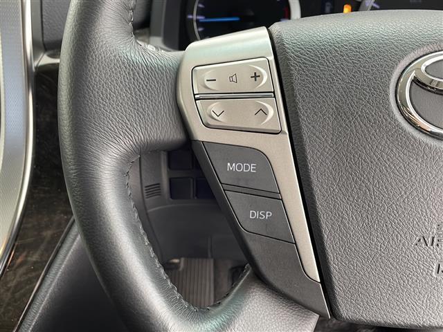 アルファード エンジンスタートボタン/前後コーナーセンサー/バックカメラ/フィリップダウンモニター/パワーシート/ETC/MTモード付AT/電動格納ミラー/オットマン/純正フロアマット/純正アルミホイール/禁煙車(11枚目)