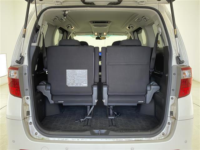 アルファード エンジンスタートボタン/前後コーナーセンサー/バックカメラ/フィリップダウンモニター/パワーシート/ETC/MTモード付AT/電動格納ミラー/オットマン/純正フロアマット/純正アルミホイール/禁煙車(29枚目)