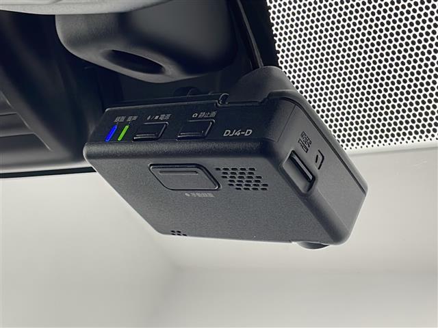 ノート 　衝突軽減ブレーキ　レーンキープアシスト　レーダークルーズコントロール　純正ＳＤナビ　ＥＴＣ　アイドリングストップ　スマートキー　ハーフレザーシート　ＬＥＤヘッドライト　社外フロアマット（2枚目）