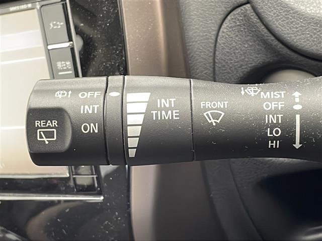 ノート 　衝突軽減ブレーキ　レーンキープアシスト　レーダークルーズコントロール　純正ＳＤナビ　ＥＴＣ　アイドリングストップ　スマートキー　ハーフレザーシート　ＬＥＤヘッドライト　社外フロアマット（8枚目）