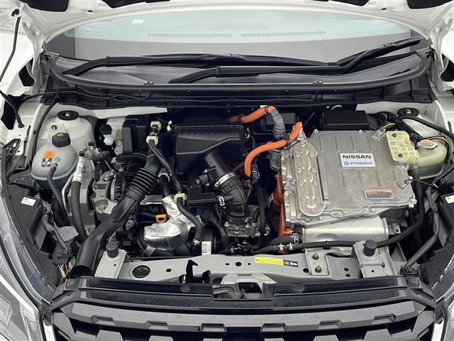 キックス Ｘ　プロパイロット　純正９インチナビ　ＢＴ　フルセグ　ＣＤ　ＤＶＤ　全方位カメラ　ＥＴＣ　純正ドライブレコーダー　デジタルインナーミラー　ハーフレザーシート　衝突軽減ブレーキ　レーンキープアシスト（40枚目）