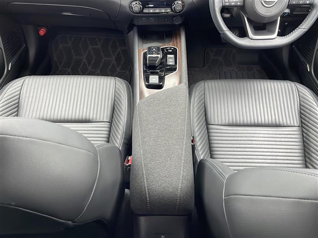 オーラ G レザーエディション プロパイロット 純正メーカーナビ BT フルセグ Carplay HDMI 全方位カメラ BOSEサウンド 衝突軽減ブレーキ レーダークルーズコントロール レーンキープアシスト 前後コーナーセンサー(25枚目)