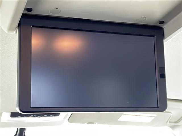 セレナ ｅ－パワー　ハイウェイスターＶ　純正９インチナビ　フルセグ　ＢＴ　ＣＤ　ＤＶＤ　ＵＳＢ　全方位カメラ　純正フリップダウンモニター　プロパイロット　レーダークルーズコントロール　衝突軽減ブレーキ　レーンキープアシスト　両側Ｐスライド（4枚目）