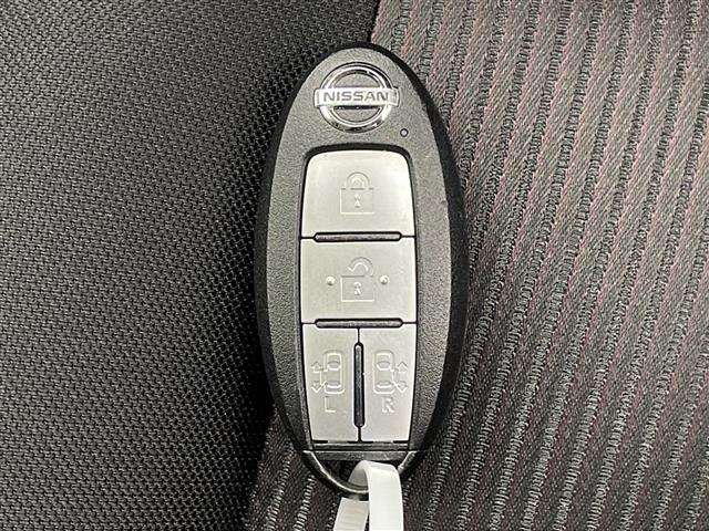 セレナ ｅ－パワー　ハイウェイスターＶ　純正９インチナビ　フルセグ　ＢＴ　ＣＤ　ＤＶＤ　ＵＳＢ　全方位カメラ　純正フリップダウンモニター　プロパイロット　レーダークルーズコントロール　衝突軽減ブレーキ　レーンキープアシスト　両側Ｐスライド（17枚目）