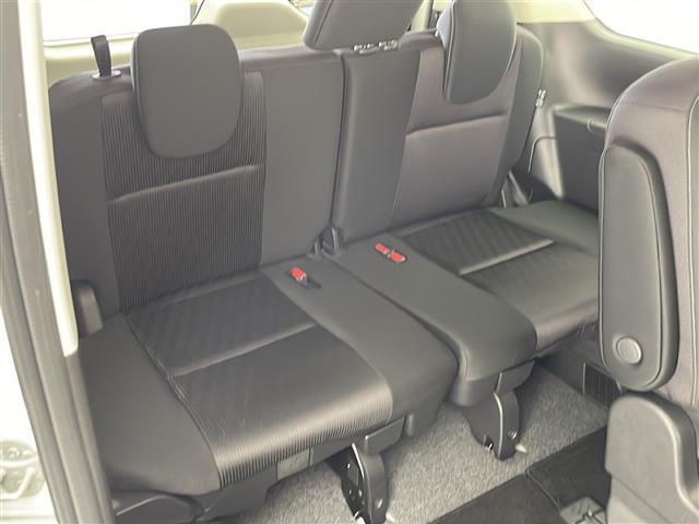 セレナ ｅ－パワー　ハイウェイスターＶ　純正９インチナビ　フルセグ　ＢＴ　ＣＤ　ＤＶＤ　ＵＳＢ　全方位カメラ　純正フリップダウンモニター　プロパイロット　レーダークルーズコントロール　衝突軽減ブレーキ　レーンキープアシスト　両側Ｐスライド（27枚目）