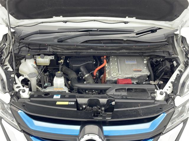 セレナ ｅ－パワー　ハイウェイスターＶ　純正９インチナビ　フルセグ　ＢＴ　ＣＤ　ＤＶＤ　ＵＳＢ　全方位カメラ　純正フリップダウンモニター　プロパイロット　レーダークルーズコントロール　衝突軽減ブレーキ　レーンキープアシスト　両側Ｐスライド（40枚目）