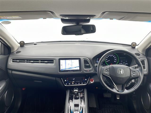 ヴェゼル ハイブリッド 社外ナビ フルセグTV バックカメラ 衝突被害軽減ブレーキ レーンキープアシスト レーダークルーズコントロール 先行車先行お知らせ パワーシート&シートヒーター LEDヘッドラ(2枚目)