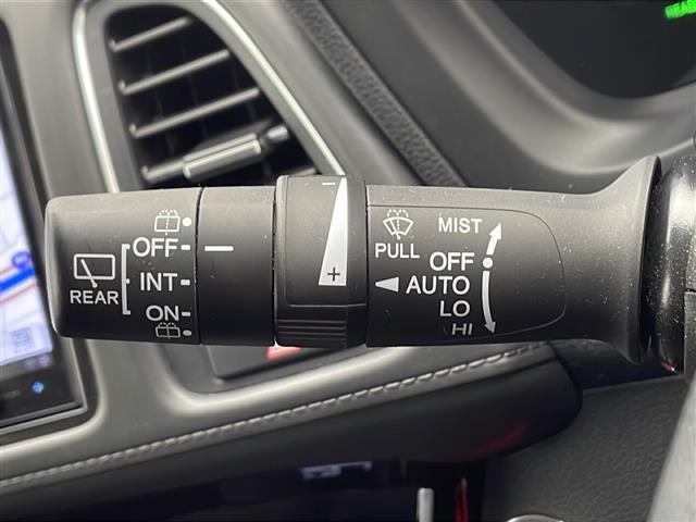 ヴェゼル ハイブリッド 社外ナビ フルセグTV バックカメラ 衝突被害軽減ブレーキ レーンキープアシスト レーダークルーズコントロール 先行車先行お知らせ パワーシート&シートヒーター LEDヘッドラ(13枚目)