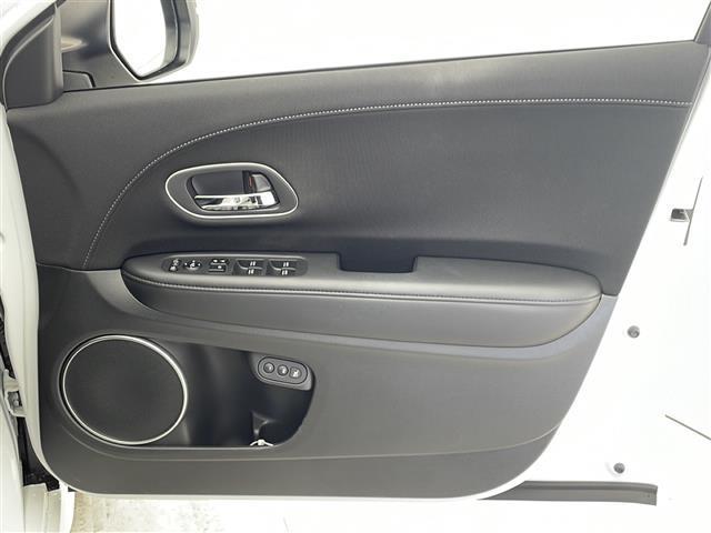 ヴェゼル ハイブリッド 社外ナビ フルセグTV バックカメラ 衝突被害軽減ブレーキ レーンキープアシスト レーダークルーズコントロール 先行車先行お知らせ パワーシート&シートヒーター LEDヘッドラ(23枚目)