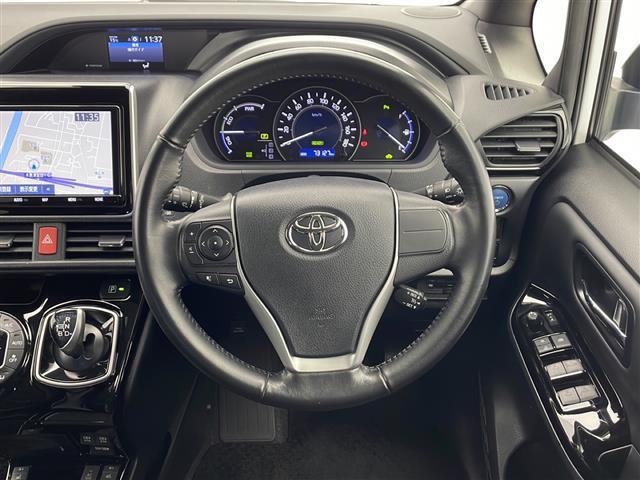 ノア ハイブリッドG 純正ナビ BT TV トヨタセーフティセンス 衝突軽減ブレーキ クリアランスソナー 純正後席モニター 前席シートヒーター 両側パワスラ ビルトインETC2.0 前後ドラレコ LEDライト AC100V(9枚目)