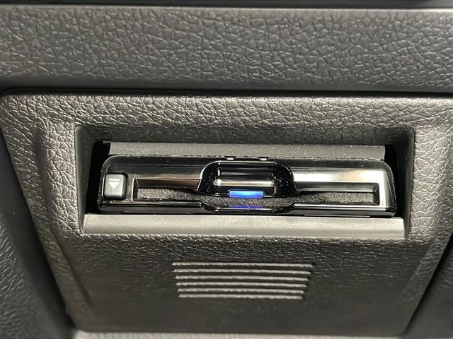 WRX S4 2.0GT-Sアイサイト アイサイト 運転席シートポジション ウィンカーミラー オートライト パドルシフト クルコン ステアリングリモコン フォグ(3枚目)