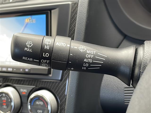 WRX S4 2.0GT-Sアイサイト アイサイト 運転席シートポジション ウィンカーミラー オートライト パドルシフト クルコン ステアリングリモコン フォグ(9枚目)