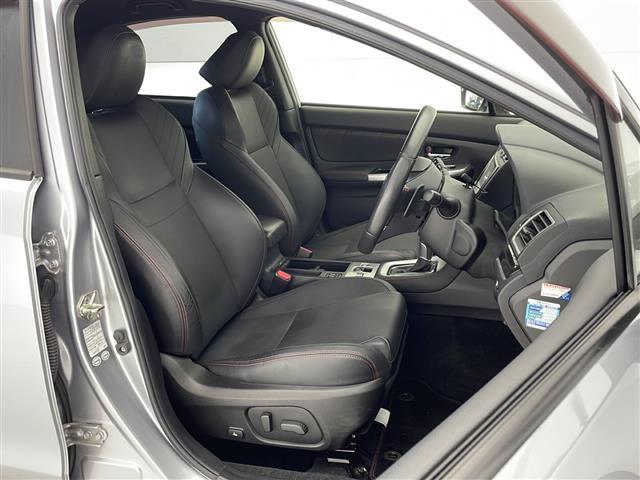 WRX S4 2.0GT-Sアイサイト アイサイト 運転席シートポジション ウィンカーミラー オートライト パドルシフト クルコン ステアリングリモコン フォグ(23枚目)