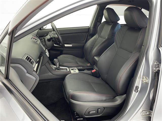 WRX S4 2.0GT-Sアイサイト アイサイト 運転席シートポジション ウィンカーミラー オートライト パドルシフト クルコン ステアリングリモコン フォグ(25枚目)