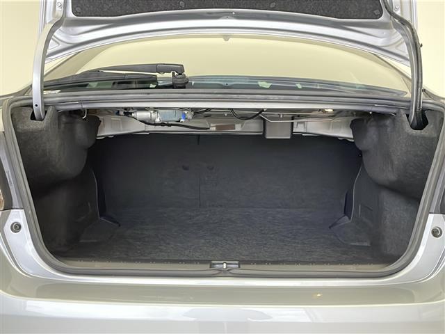 WRX S4 2.0GT-Sアイサイト アイサイト 運転席シートポジション ウィンカーミラー オートライト パドルシフト クルコン ステアリングリモコン フォグ(28枚目)