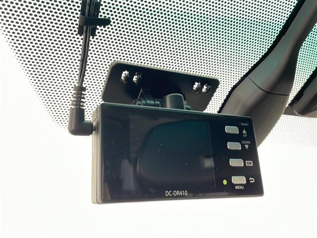 ヴェルファイア 2.4Z ゴールデンアイズ 純正後席モニター 純正SDナビ 純正ビルトインETC 社外前ドライブレコーダー 電動リアゲート クルーズコントロール コーナーセンサー 衝突軽減ブレーキ LEDヘッドライト オートライト オットマン(4枚目)