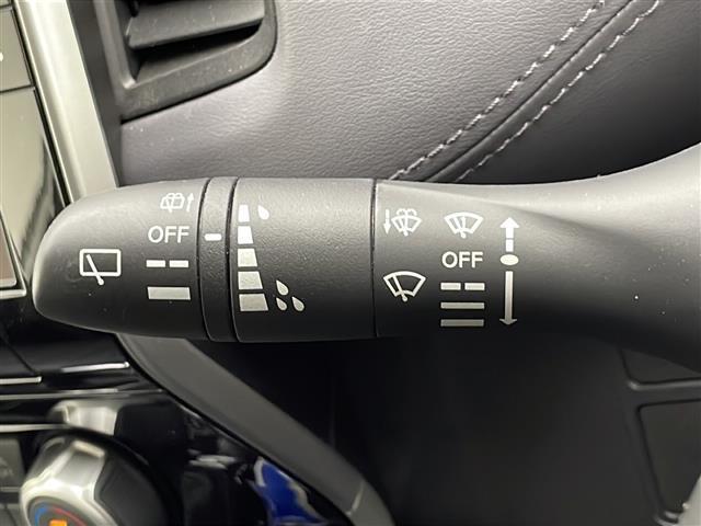 セレナ ｅ－パワー　ハイウェイスターＶ　衝突軽減ブレーキ　レーンキープアシスト　レーダークルーズコントロール　オートマチックハイビーム　純正ＳＤナビ　全方位カメラ　ＥＴＣ　ドラレコ　スマートキー　ＬＥＤヘッドライト　電動格納ミラー（11枚目）