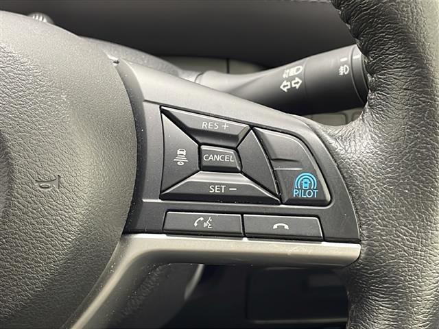 セレナ ｅ－パワー　ハイウェイスターＶ　衝突軽減ブレーキ　レーンキープアシスト　レーダークルーズコントロール　オートマチックハイビーム　純正ＳＤナビ　全方位カメラ　ＥＴＣ　ドラレコ　スマートキー　ＬＥＤヘッドライト　電動格納ミラー（13枚目）